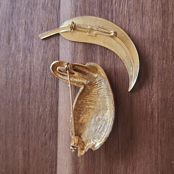 Vintage Swan and Feather Brooch set - Picture 2 of 3